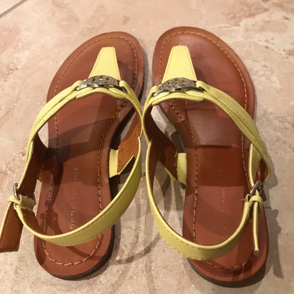 Tommy Hilfiger x GUESS Los Angeles Sandals Bundle (Size 6.5M) - Picture 11 of 13
